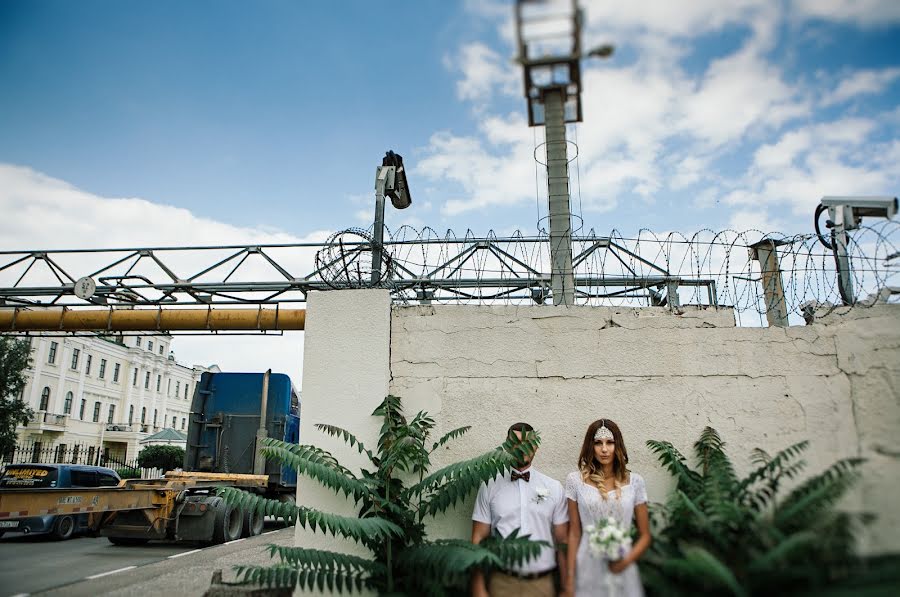 Fotografo di matrimoni Elena Mikhaylova (elenamikhaylova). Foto del 9 luglio 2015