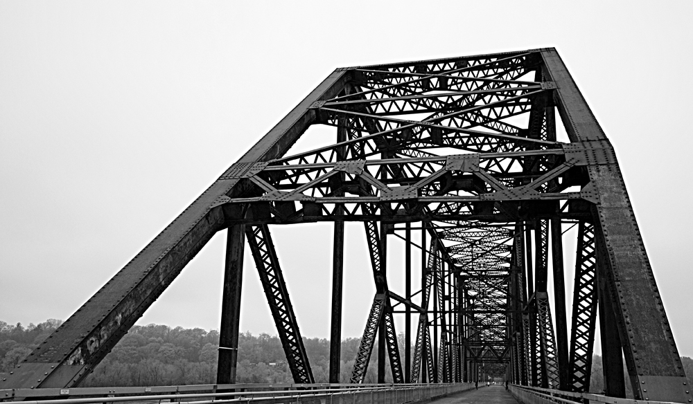 old chain bridge di kaira