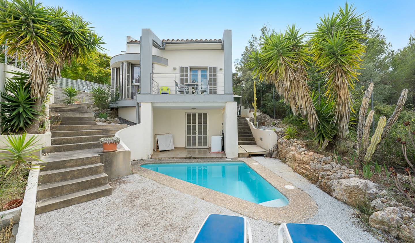 Villa avec piscine en bord de mer Palma