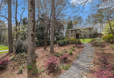 House with pool and garden 15