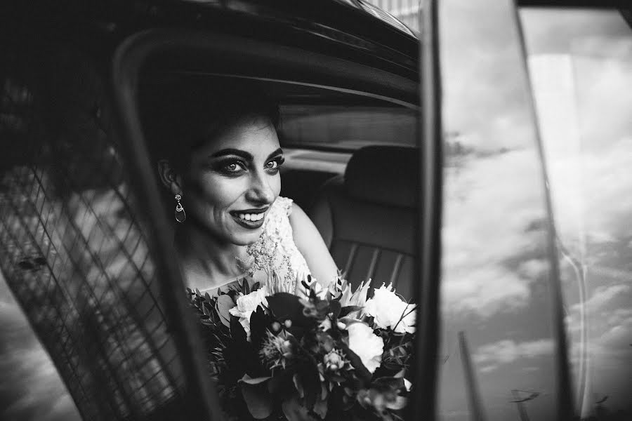 Wedding photographer Yana Kolesnikova (janakolesnikova). Photo of 27 August 2017