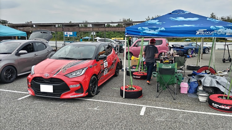 ぶらPさんが投稿した沖縄・新潟・スピードパーク新潟・ジムカーナ・ヤリスに関するカスタム事例の投稿画像1枚目