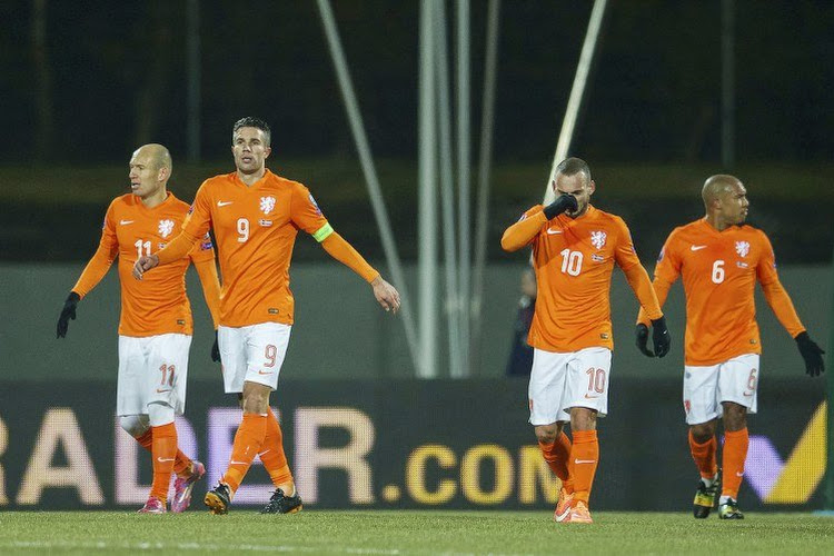 Video: Één schamele troost voor arm Nederland, deze beauty van Sneijder