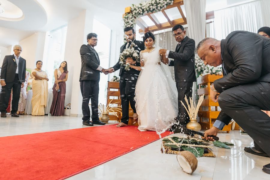 Fotografo di matrimoni Umesh Ranasinghe (shutteru). Foto del 11 agosto 2023