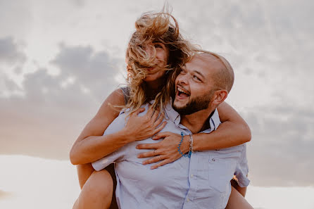 Wedding photographer Bertrand Roguet (piranga). Photo of 14 February 2022