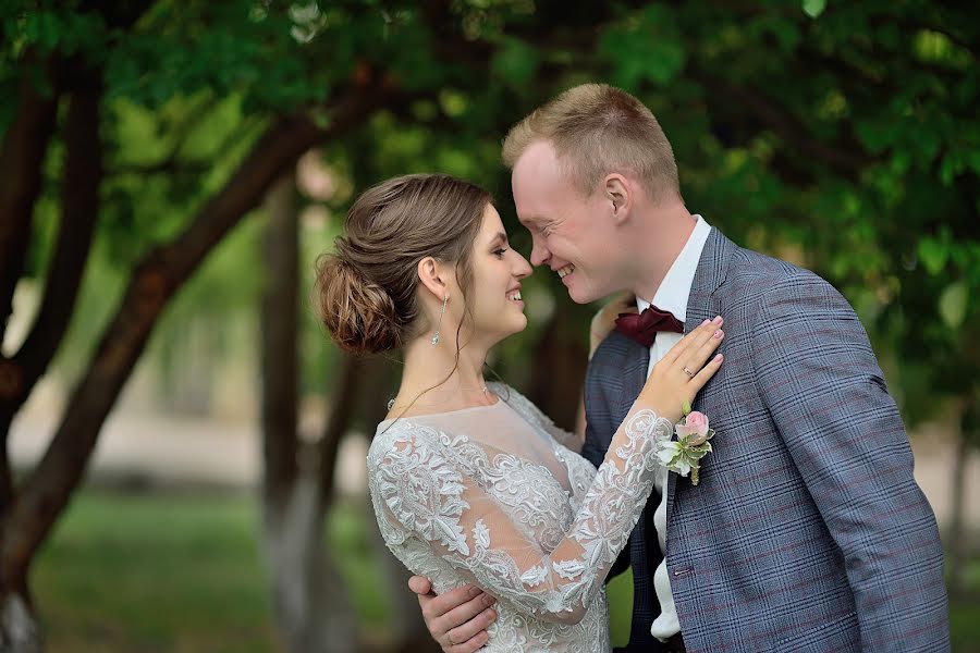 Wedding photographer Elena Raevskaya (leonflo). Photo of 3 March 2020