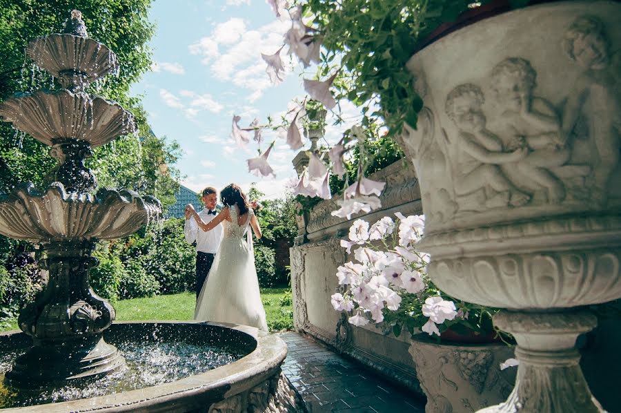 Photographe de mariage Nikolay Vladimircev (vladimircev). Photo du 24 juin 2019