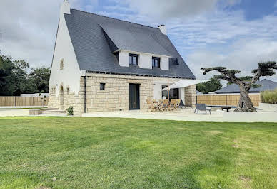 Maison avec piscine et terrasse 11