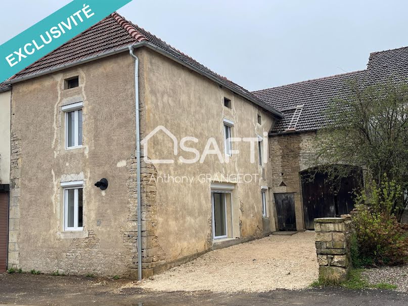 Vente maison 5 pièces 145 m² à Combeaufontaine (70120), 120 000 €