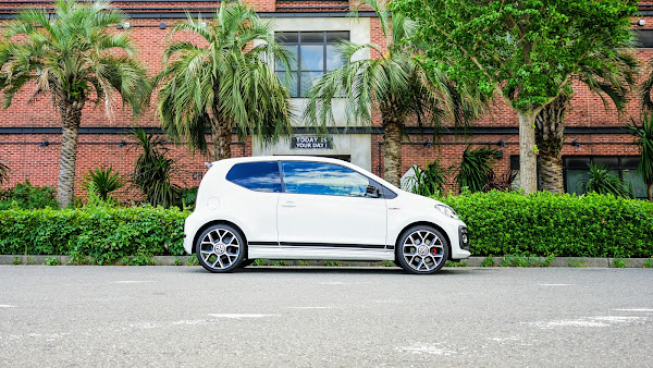 ポキオ Volkswagen up! GTI