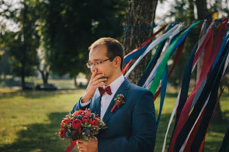 Fotógrafo de casamento Asya Galaktionova (asyagalaktionov). Foto de 13 de outubro 2015