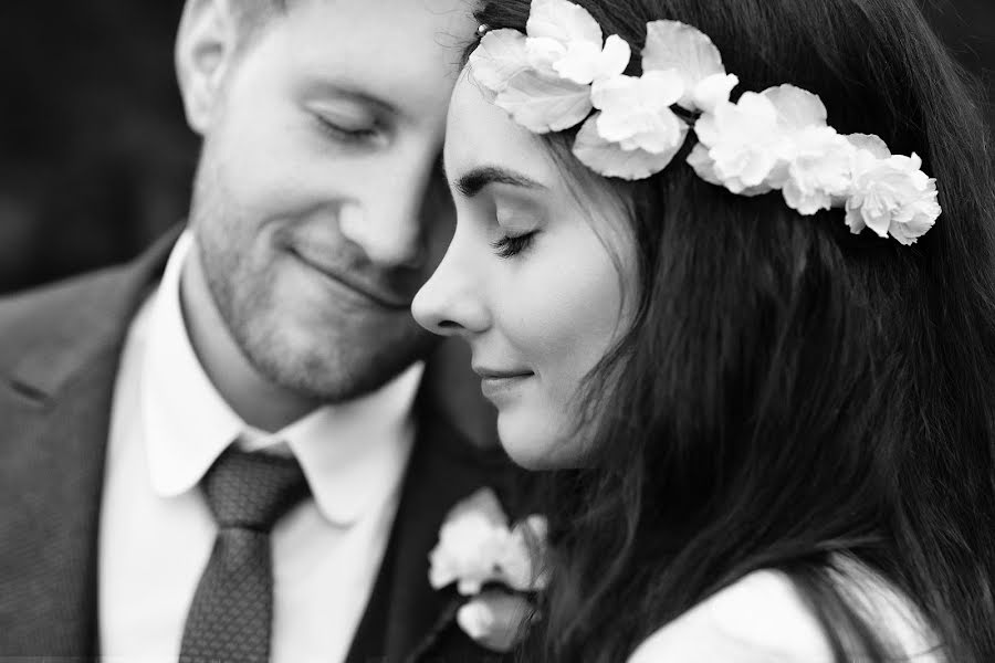 Fotógrafo de casamento Elena Pashkova (pashkovaphoto). Foto de 20 de março 2018