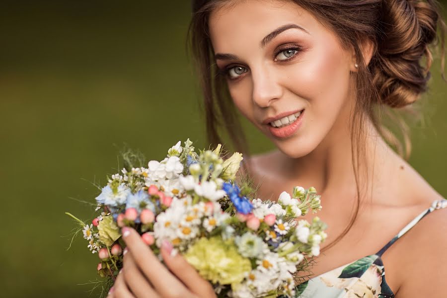 Fotógrafo de casamento Anastasiya Barsova (nastiabarsova). Foto de 2 de agosto 2017