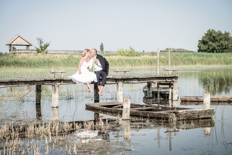 Fotografo di matrimoni Aurél Iványi (aurelivanyi). Foto del 19 febbraio 2019