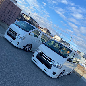 ハイエースバン TRH200V