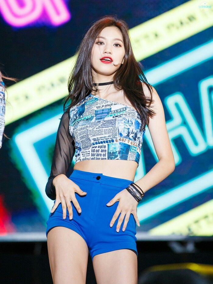 15 Times Weki Mekis Doyeon Impressed With Her Incredibly Tiny Waist Koreaboo 