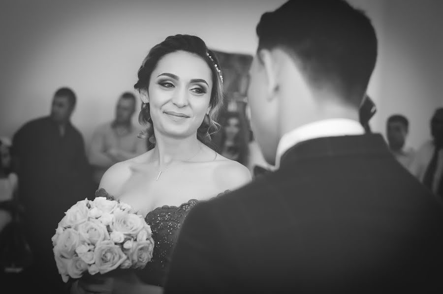 Fotógrafo de bodas Cristian Sorin (simbolmediavisi). Foto del 15 de junio 2017