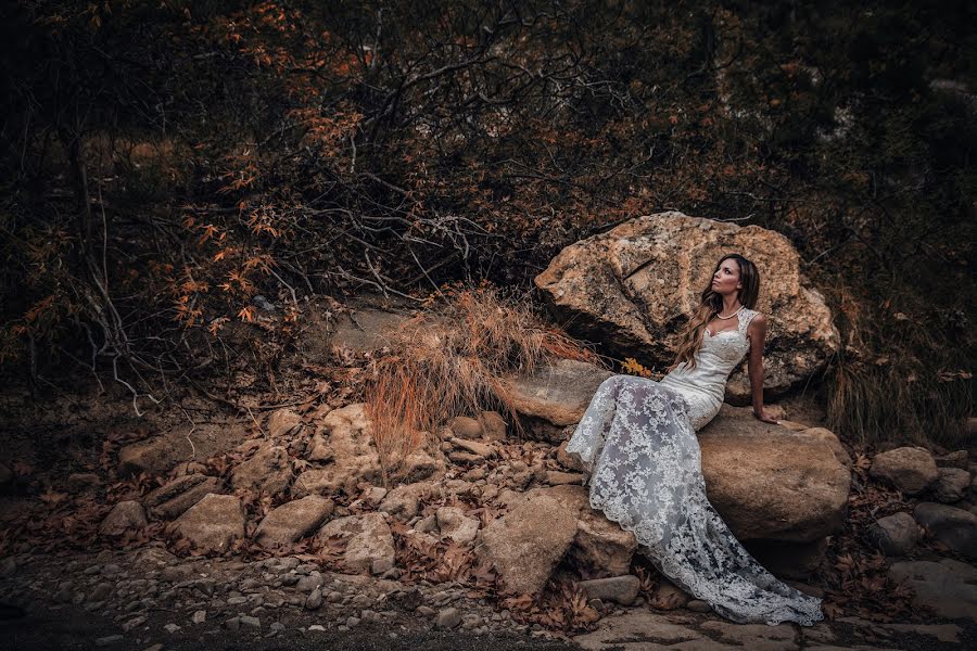 Fotografo di matrimoni Stauros Karagkiavouris (stauroskaragkia). Foto del 3 aprile 2018