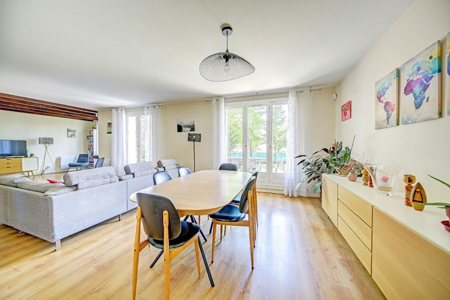 Location meublée maison 8 pièces 161.76 m² à Noisy-le-Roi (78590), 2 500 €