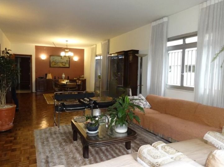 Apartamento com 3 dormitórios à venda, 216 m² por R$ 2.420.000