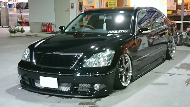 セルシオの洗車・エムズガレージに関するカスタム事例の投稿画像4枚目