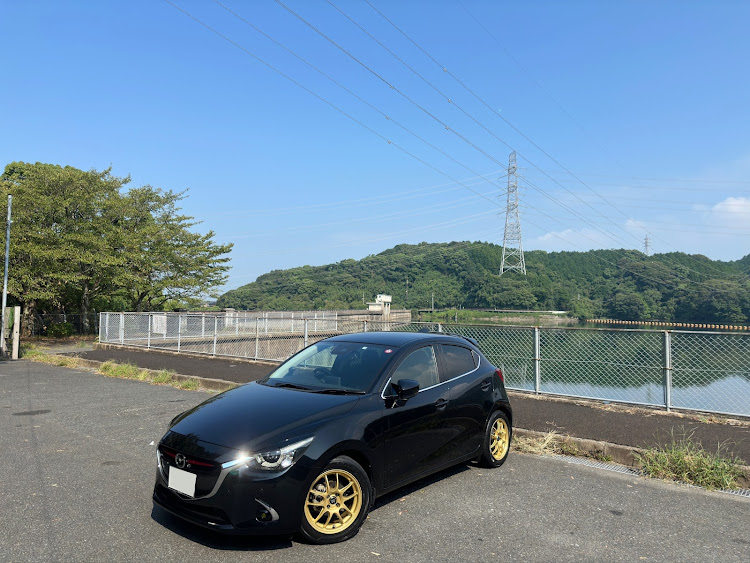 デミオのカフェ巡り・まだ暑いですね・ドライブ・いつもいいねありがとうございます😊に関するカスタム事例の投稿画像6枚目