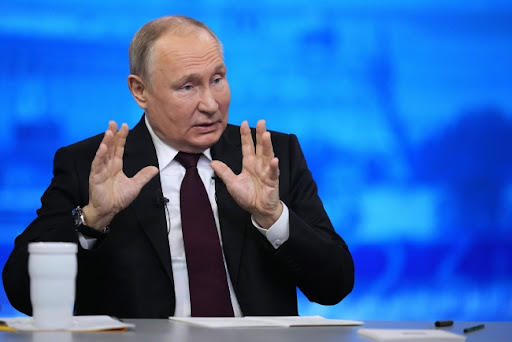 Putin: Rusija ide napred uprkos sankcijama, za mir u Ukrajini 'denacifikacija' i 'demilitarizacija'