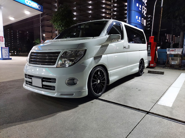 エルグランドのエルグランドE51に関するカスタム事例の投稿画像1枚目