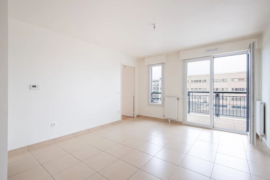 Location  appartement 2 pièces 42.3 m² à Suresnes (92150), 1 148 €