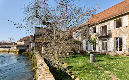 Maison avec piscine et terrasse 4