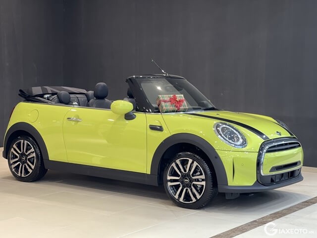 Mini-Cooper-Convertible-ngoai-that