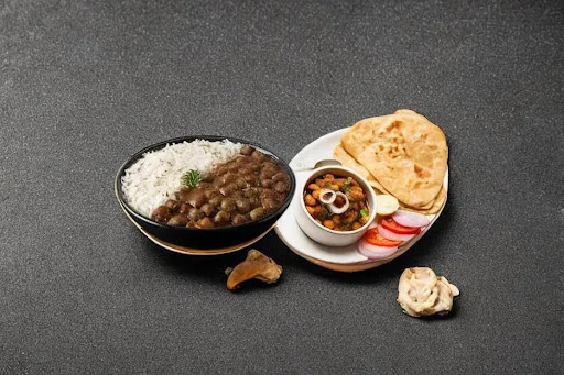 Chole Paratha With Rajma Steamed Rice Jumbo Meal