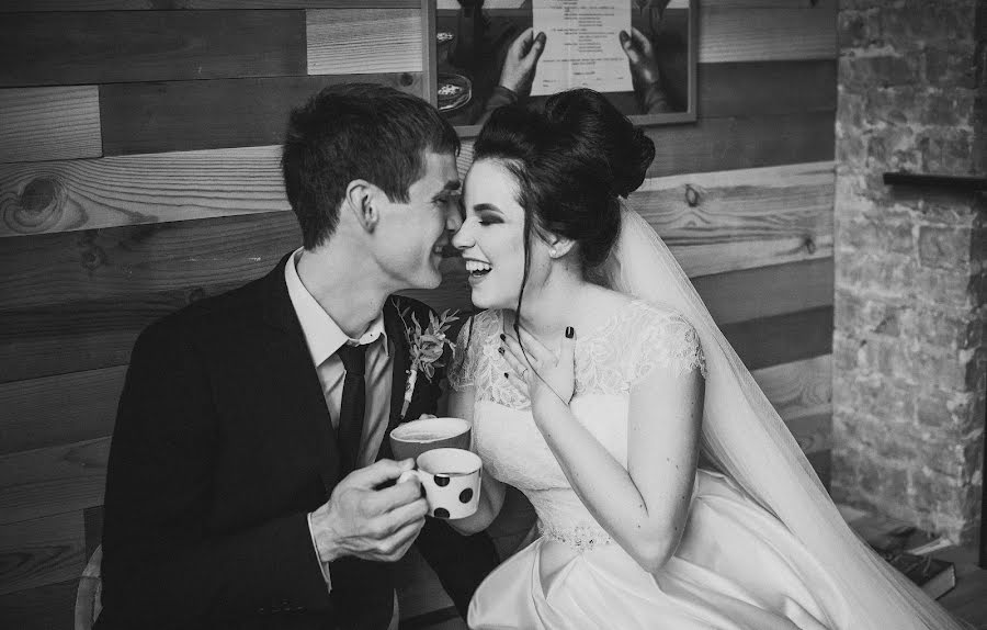 Wedding photographer Irina Sapozhkova (irkkin). Photo of 11 February 2018