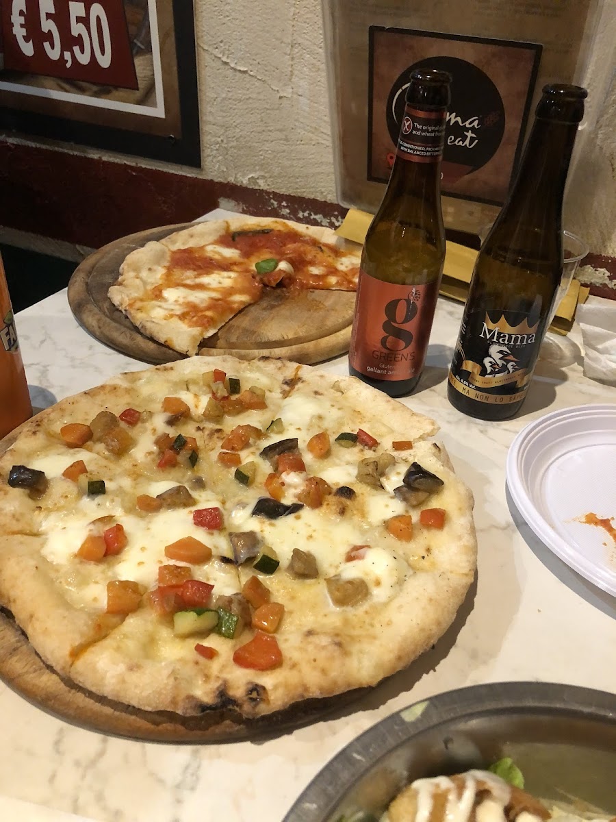 Gluten-Free Pizza at Mama Eat Lab