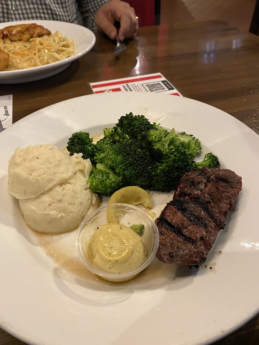 This was the small sirloin with mashed potatoes and broccoli