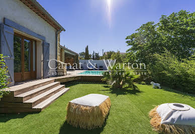 Villa with pool and terrace 3