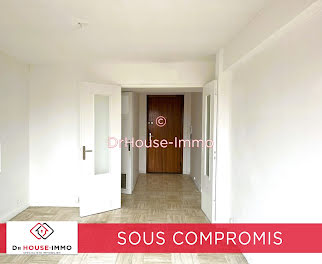 appartement à Saint-Laurent-du-Var (06)