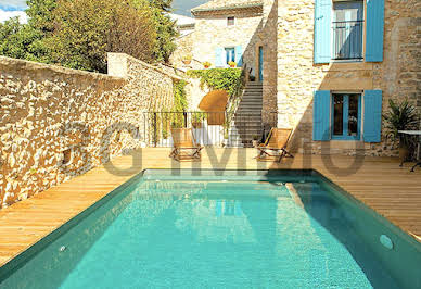 Maison avec piscine et terrasse 11