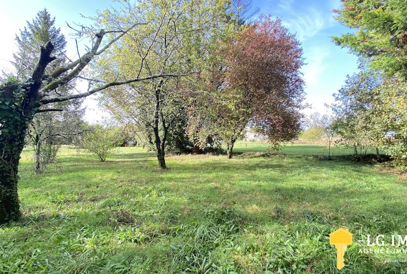  Vente Terrain à bâtir - 720m² à Saint-Ciers-du-Taillon (17240) 