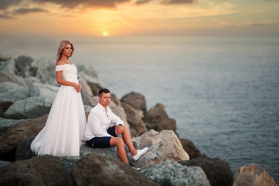 Fotógrafo de casamento Artem Akopyan (artomlife). Foto de 21 de agosto 2021