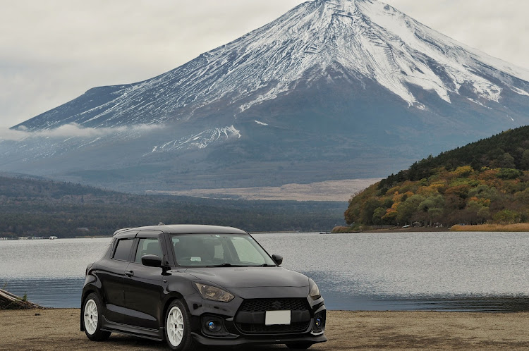 スイフトのドライブ・オフ会・富士山・スイフトスポーツに関するカスタム事例の投稿画像1枚目