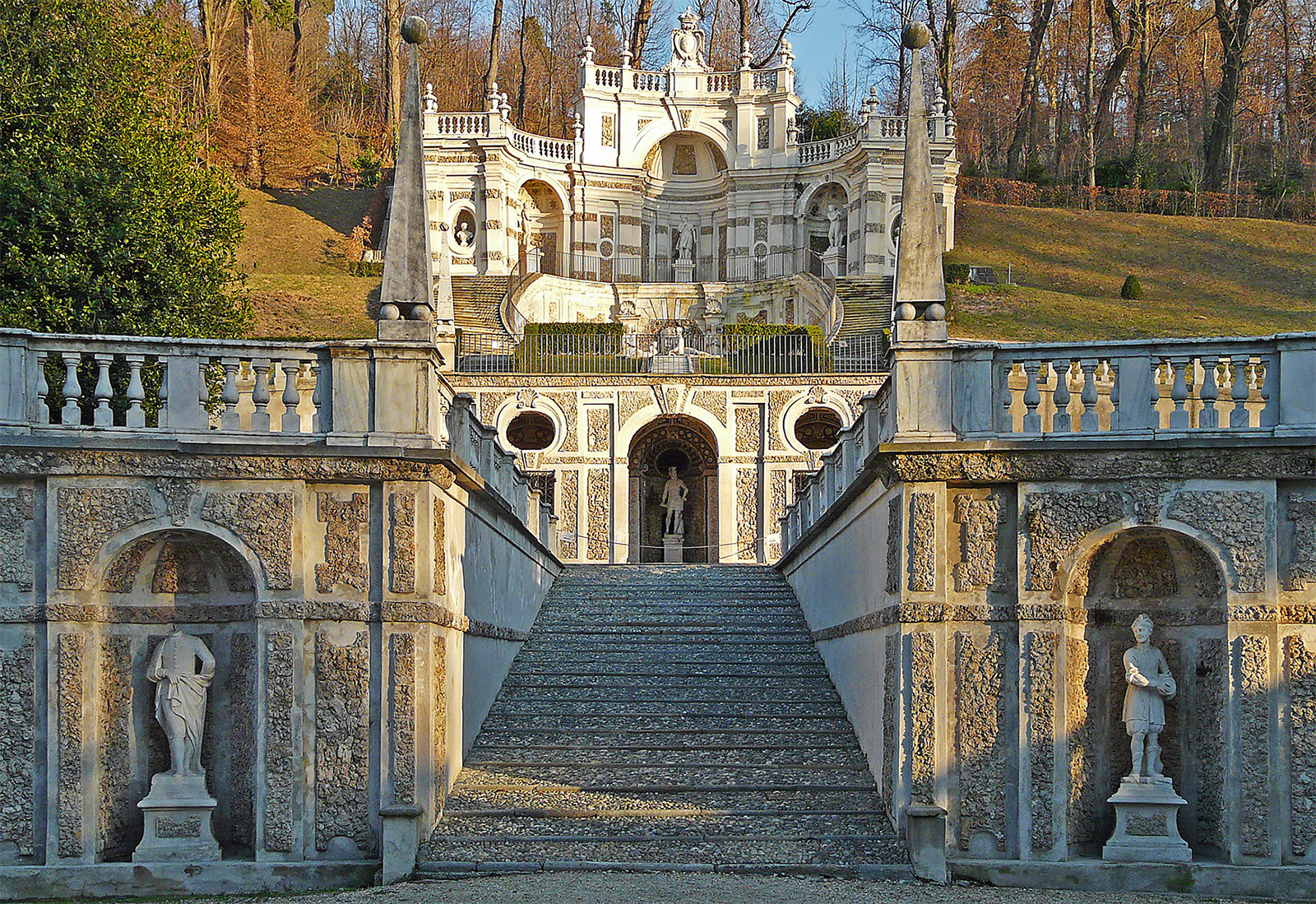 VIlla della Regina di VILLA MARIO