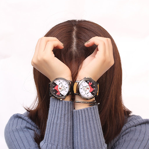 Title 6, Quartz watch for men and women Accurate timekee...