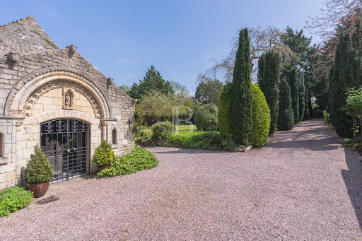 Property with garden 4