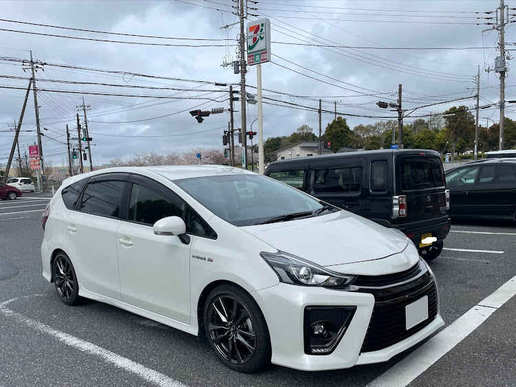 プリウスαの入学式・さくら・田舎者はクルマ・お蕎麦屋さん行けないかもに関するカスタム事例の投稿画像3枚目