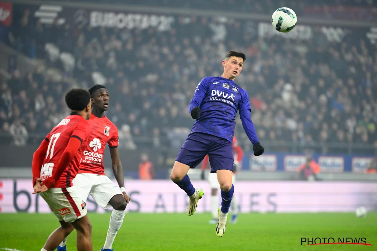 Anderlecht vindt uiteindelijk nog een oplossing en ziet speler al na half jaar vertrekken