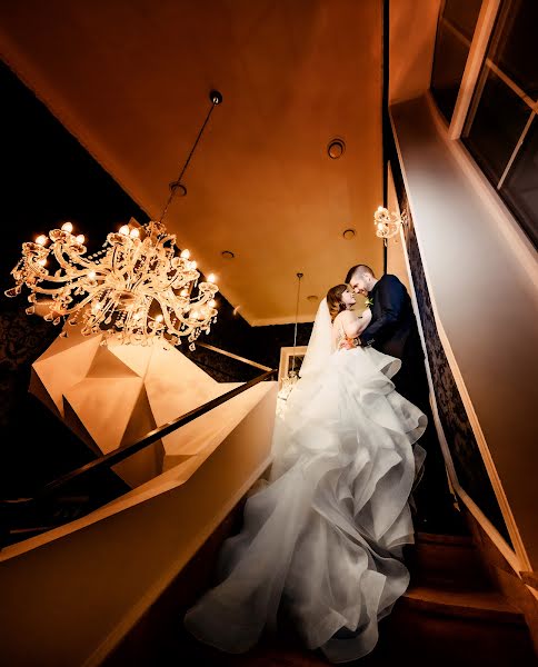 結婚式の写真家Rita Szerdahelyi (szerdahelyirita)。2023 4月1日の写真