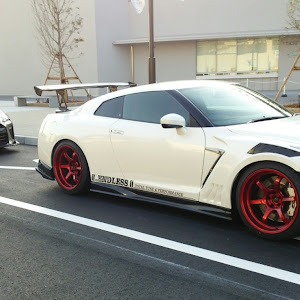 NISSAN GT-R R35