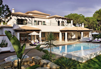 Villa with pool and terrace 7