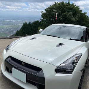 NISSAN GT-R R35